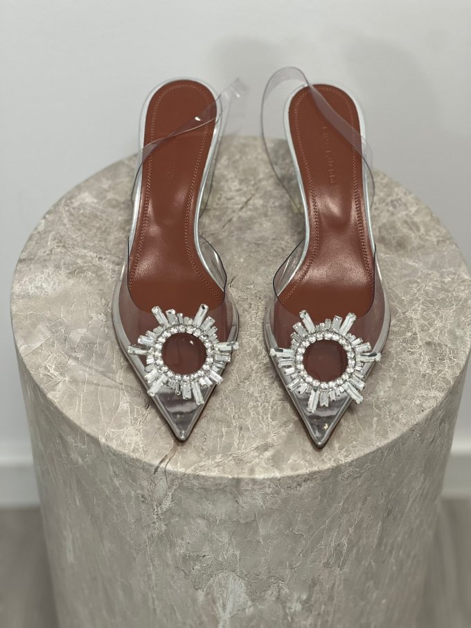 AMINA MUADDI BEGUM CRYSTALS