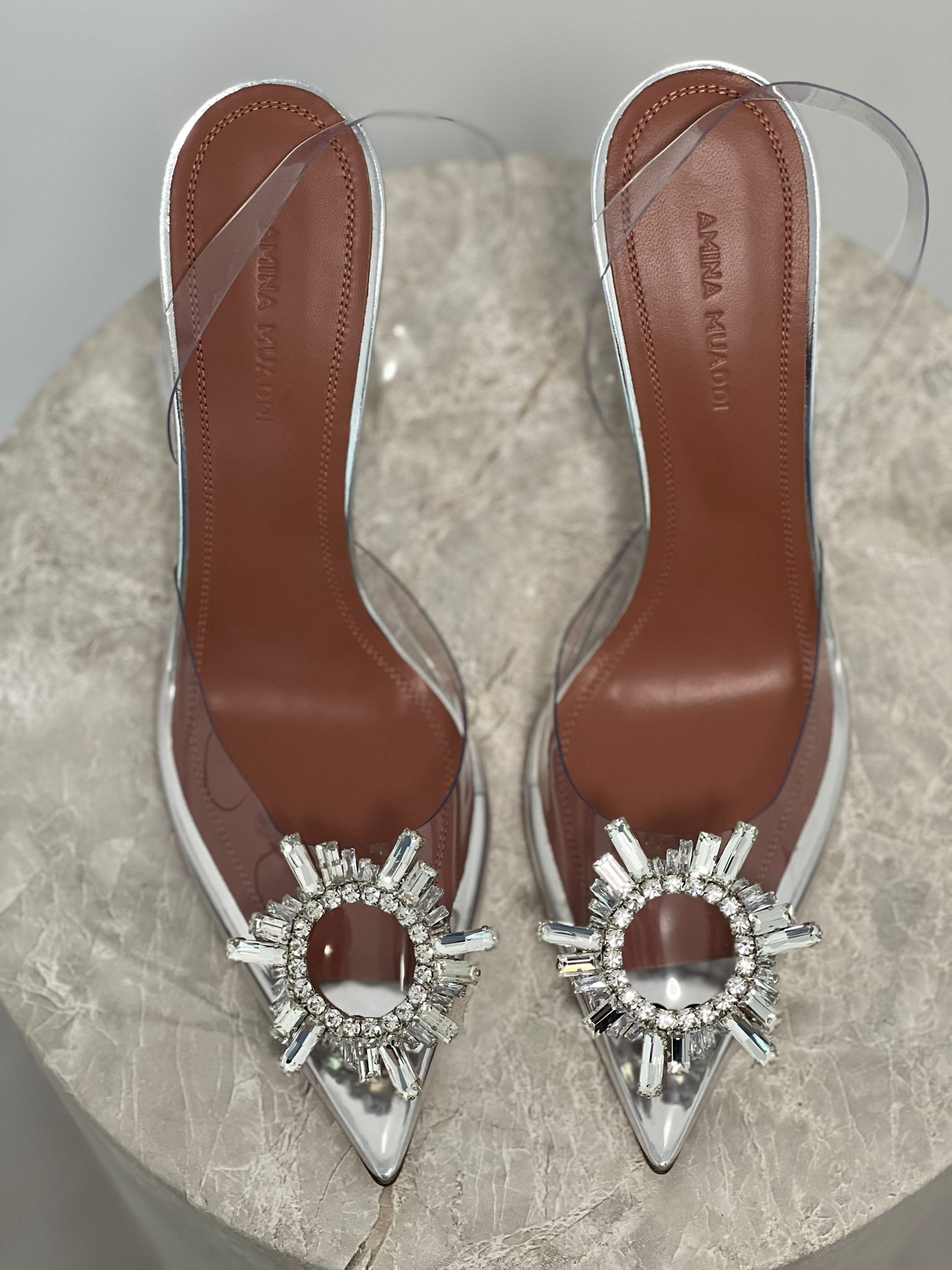 AMINA MUADDI BEGUM CRYSTALS