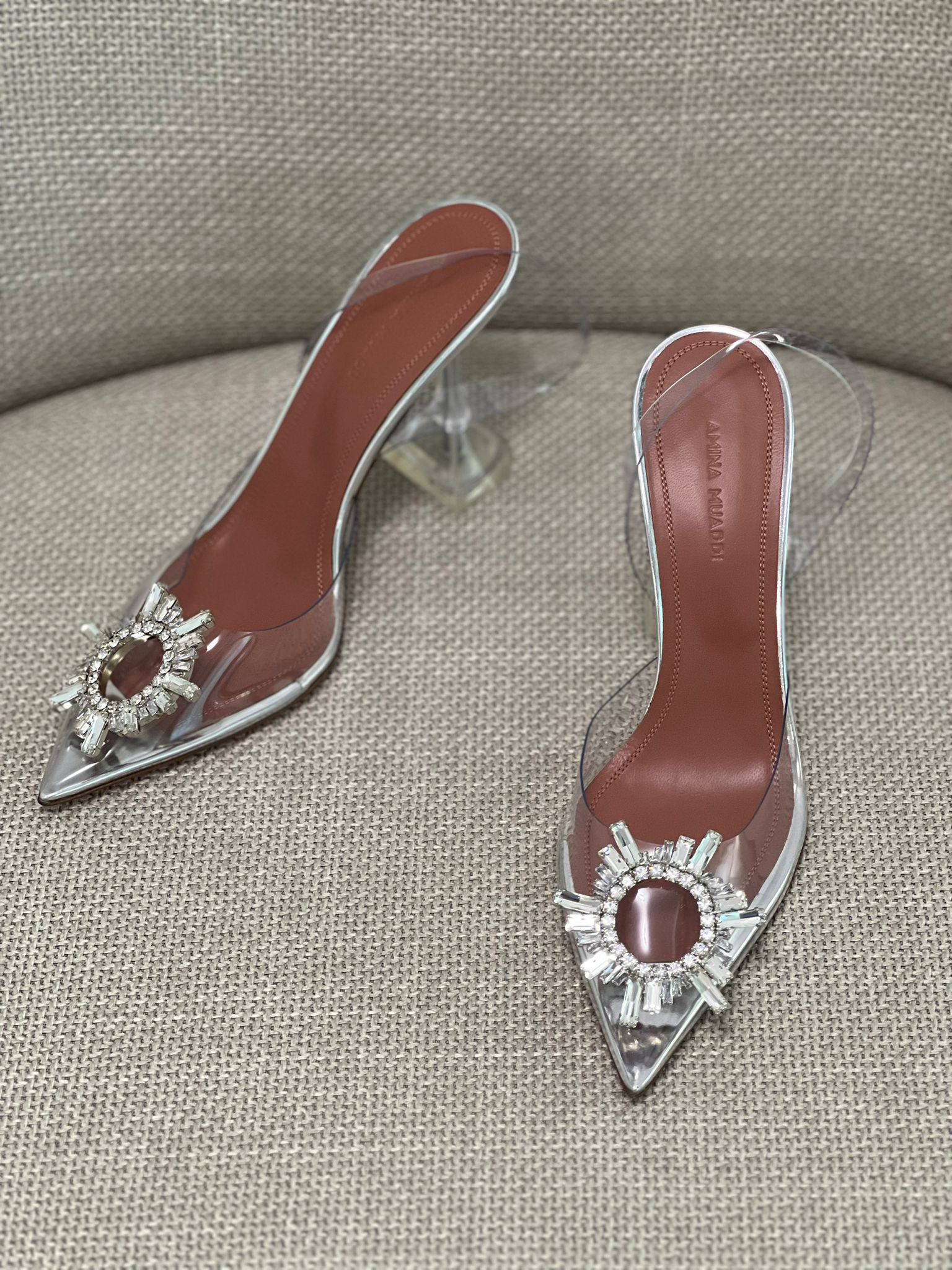 AMINA MUADDI BEGUM CRYSTALS