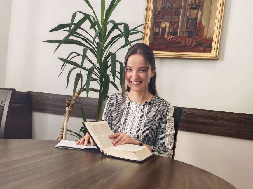 Egy lelkészi elhívás és szolgálat útja - interjú Gál Lídia Hajnal ákosi lelkésznővel