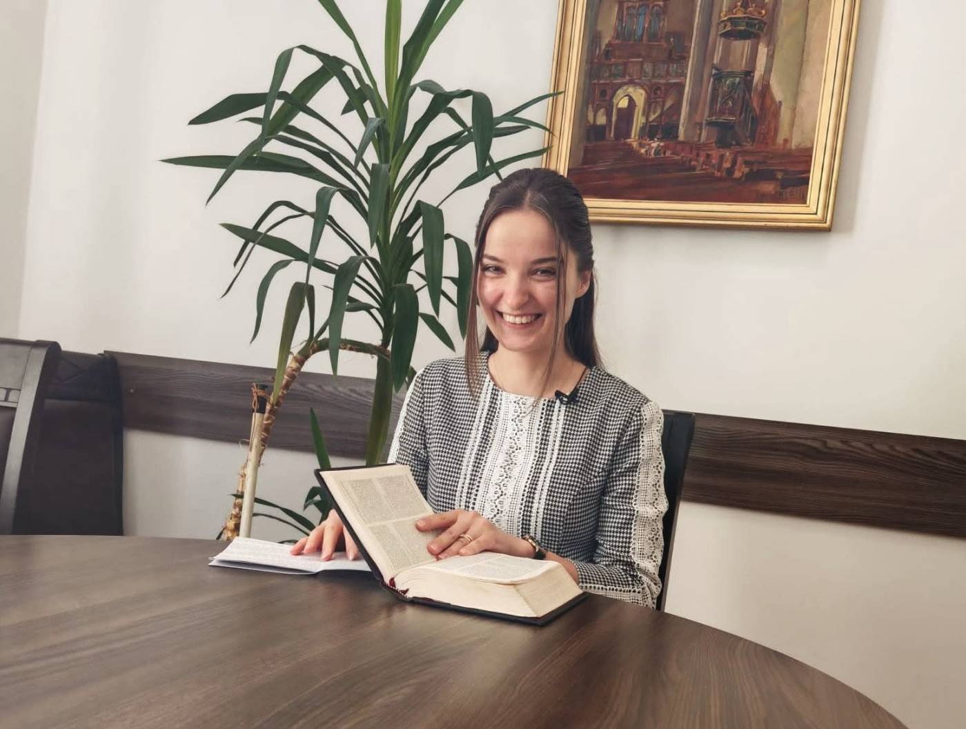 Egy lelkészi elhívás és szolgálat útja - interjú Gál Lídia Hajnal ákosi lelkésznővel