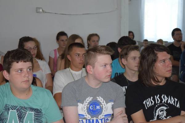 Jó a hangulat a KRISZ-táborban