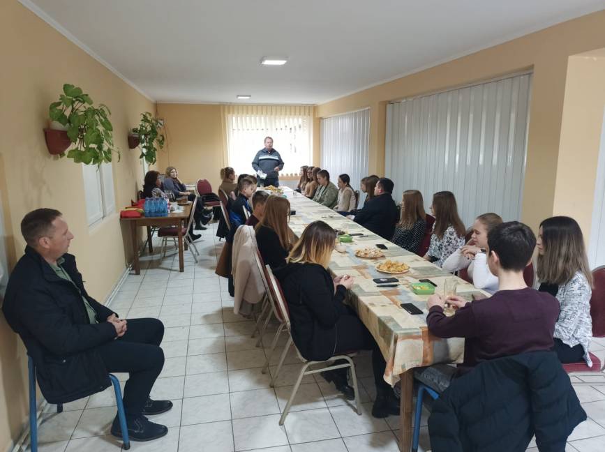Bibliaismereti vetélkedőt szerveztek Lelében